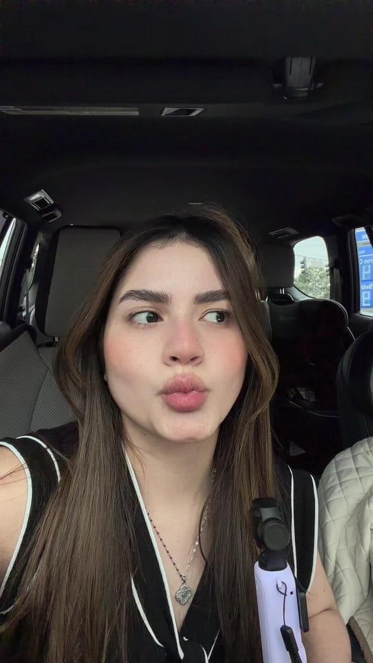 Post 2 by Andrea portillo on TikTok (video)