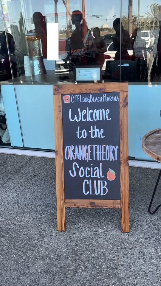 Post 5 by CHARLY on TikTok (video)