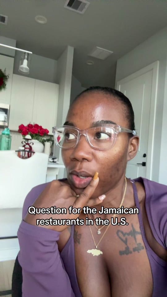 Post 7 by Alexa on TikTok (video)