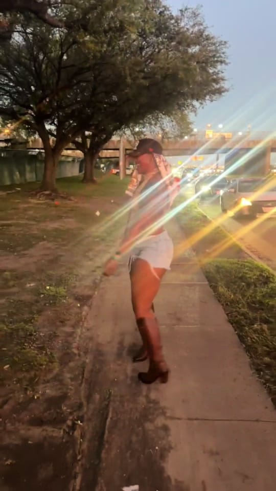 Post 3 by BO 🫐 on TikTok (video)