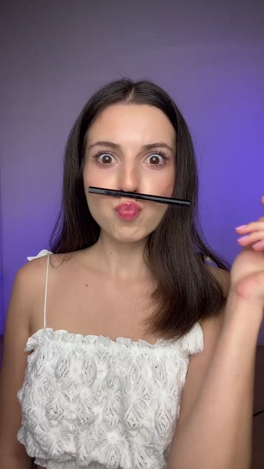 Post 9 by JULIA on TikTok (video)