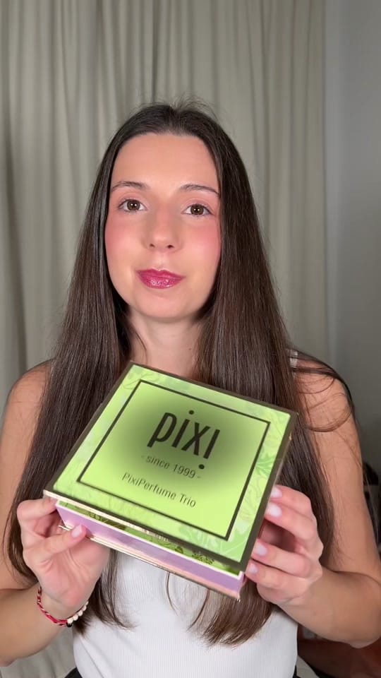 Post 2 by JULIA on TikTok (video)