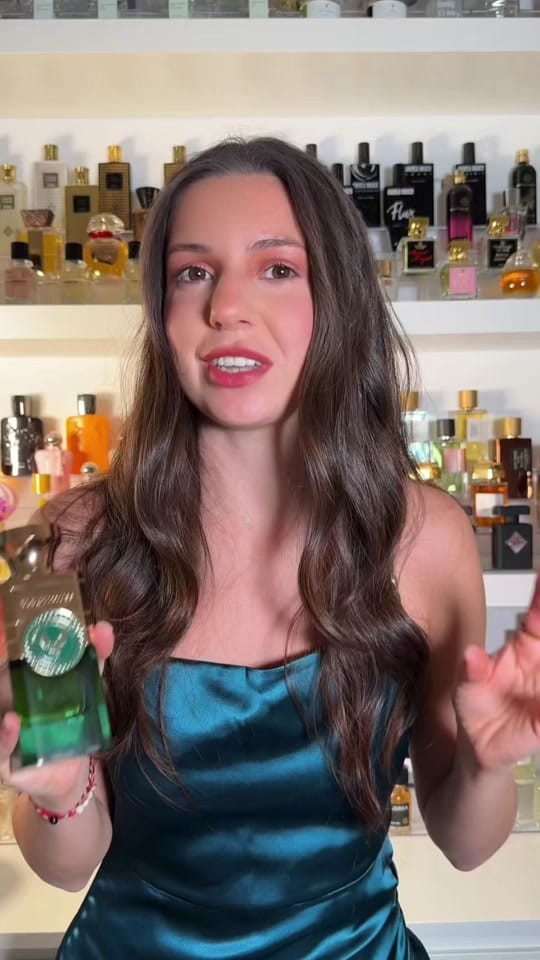 Post 1 by JULIA on TikTok (video)