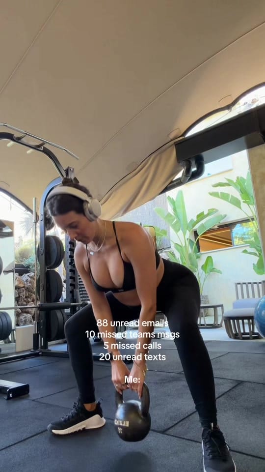 Post 5 by Bellabclark on TikTok (video)