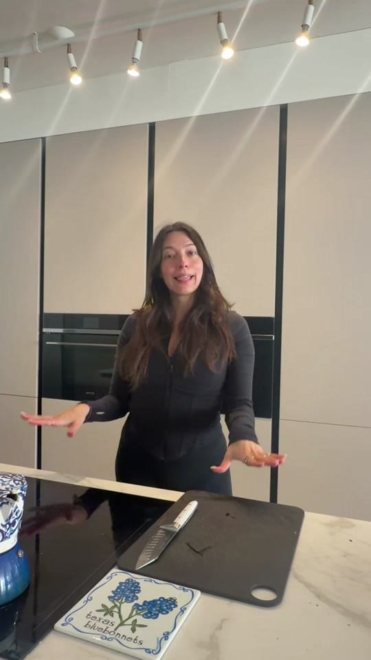 Post 1 by Bellabclark on TikTok (video)