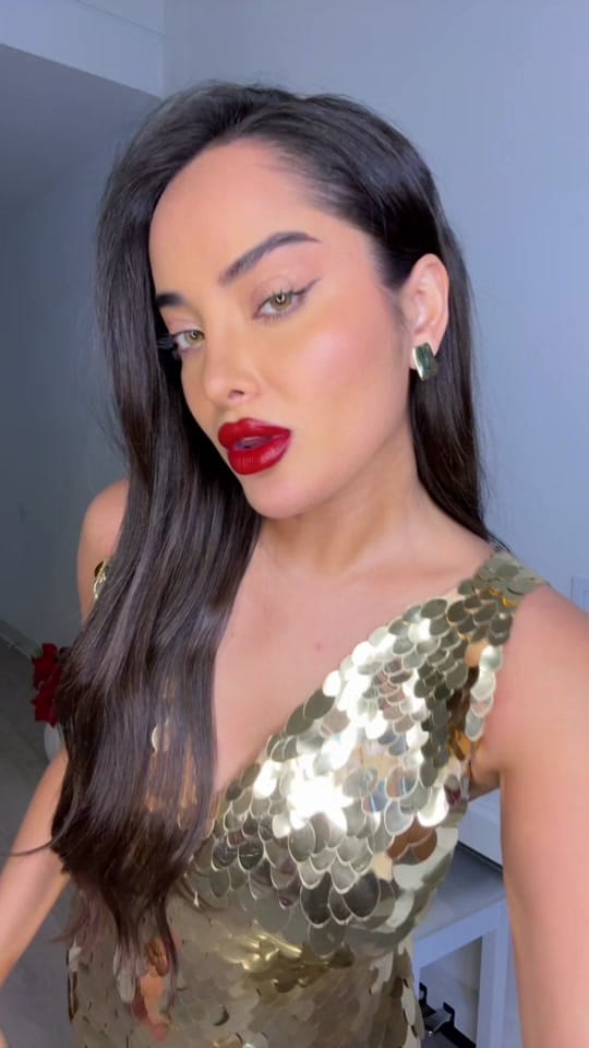 Post 5 by Rebecca Ghaderi on TikTok (video)