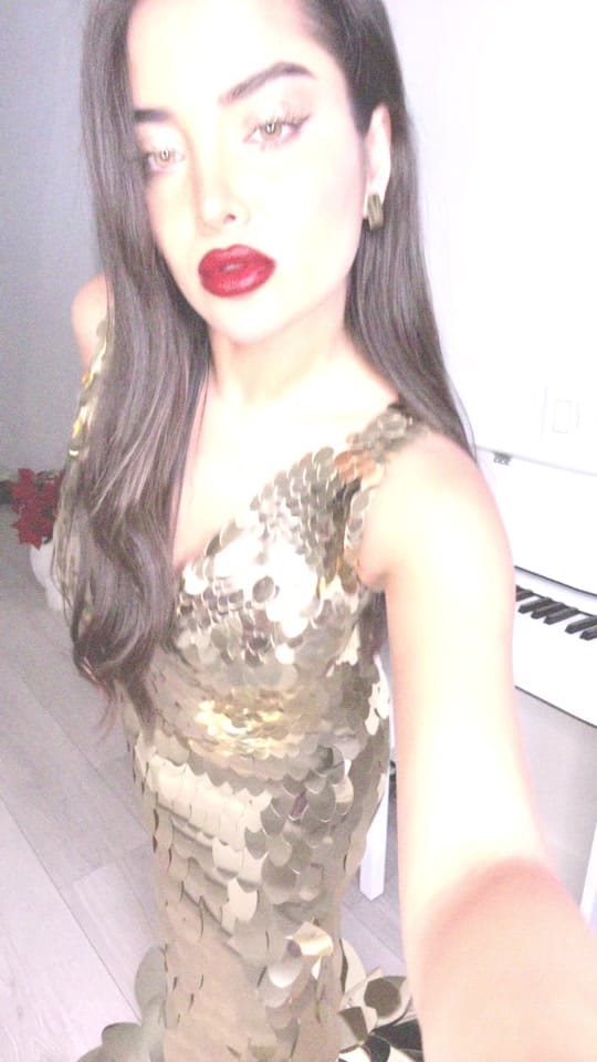 Post 6 by Rebecca Ghaderi on TikTok (video)