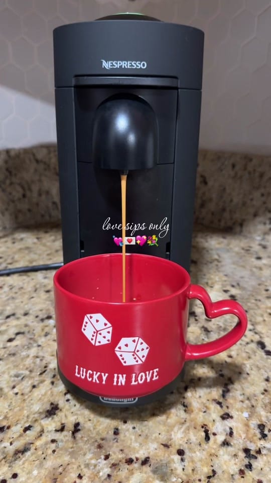 Post 9 by thefashioncutie on TikTok (video)