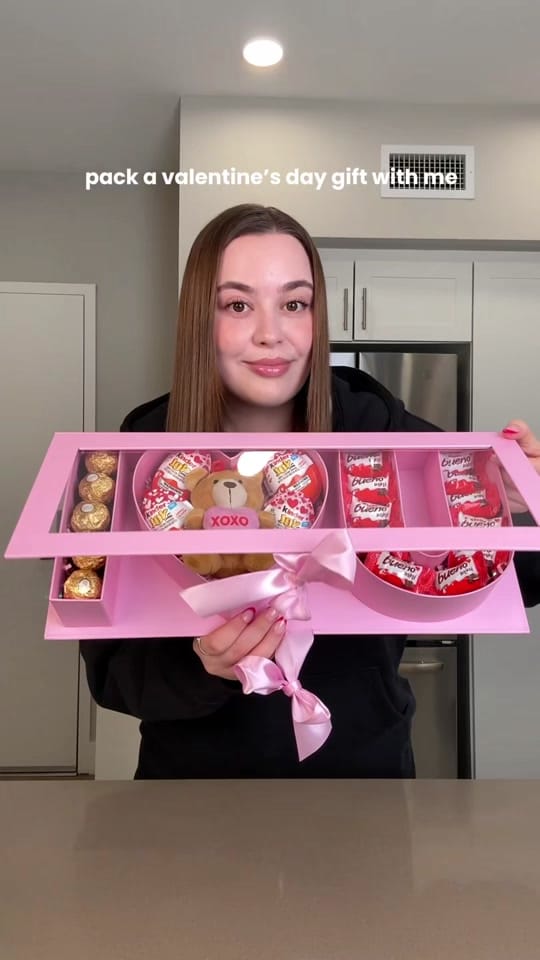 Post 4 by lizastian on TikTok (video)