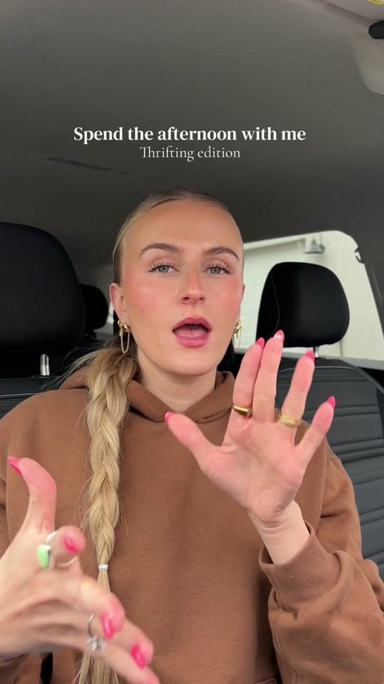 Post 2 by Sydney Hoffman on TikTok (video)