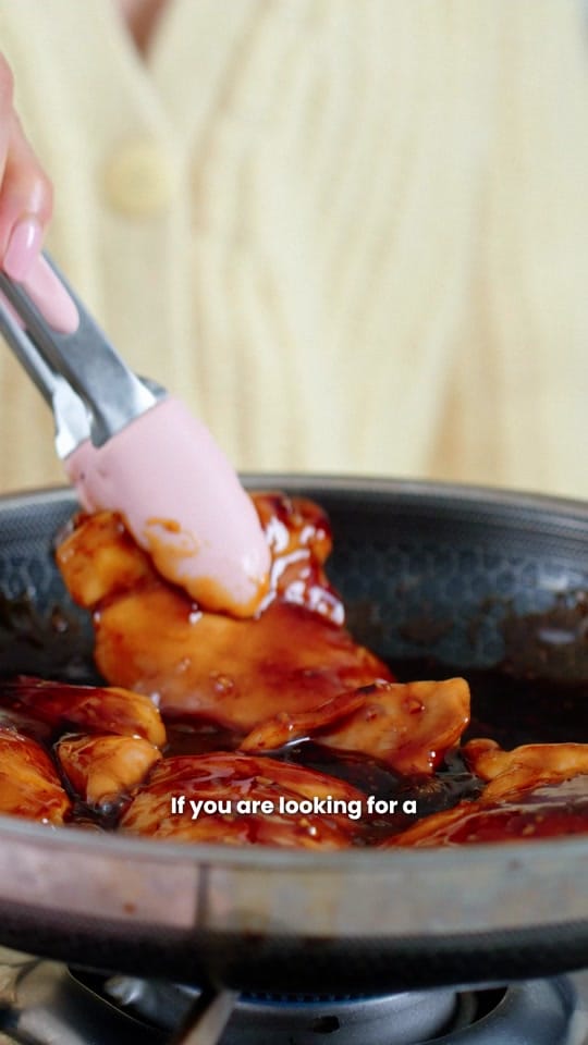 Post 4 by Megan 👩🏻‍🍳 & Eliezer 📸 on TikTok (video)