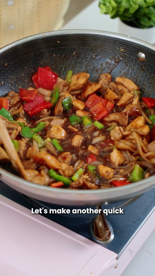 Post 1 by Megan 👩🏻‍🍳 & Eliezer 📸 on TikTok (video)