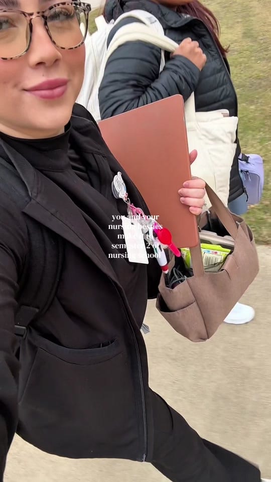 Post 3 by jasmin on TikTok (video)