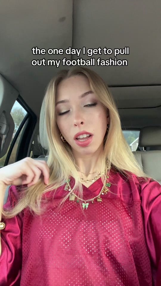 Post 6 by ANNIKA on TikTok (video)