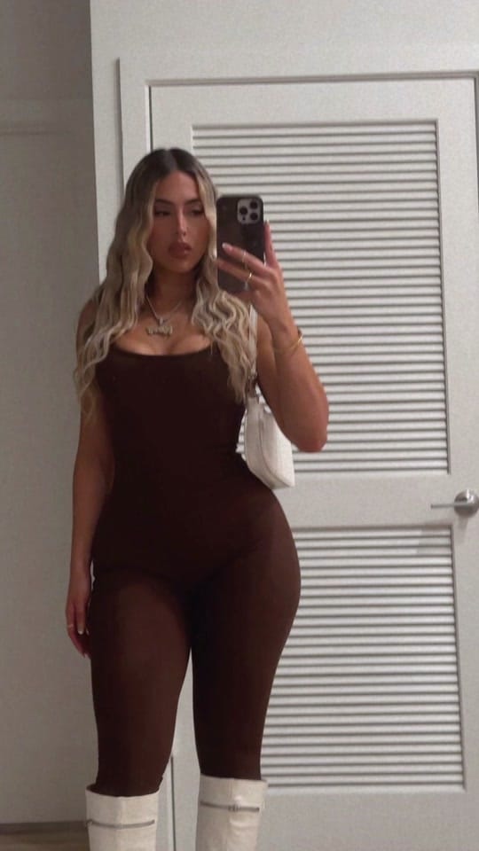 Post 4 by Rosy on TikTok (video)