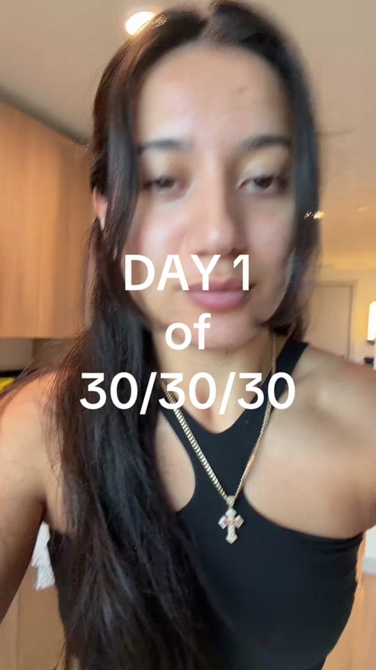 Post 2 by mariana on TikTok (video)