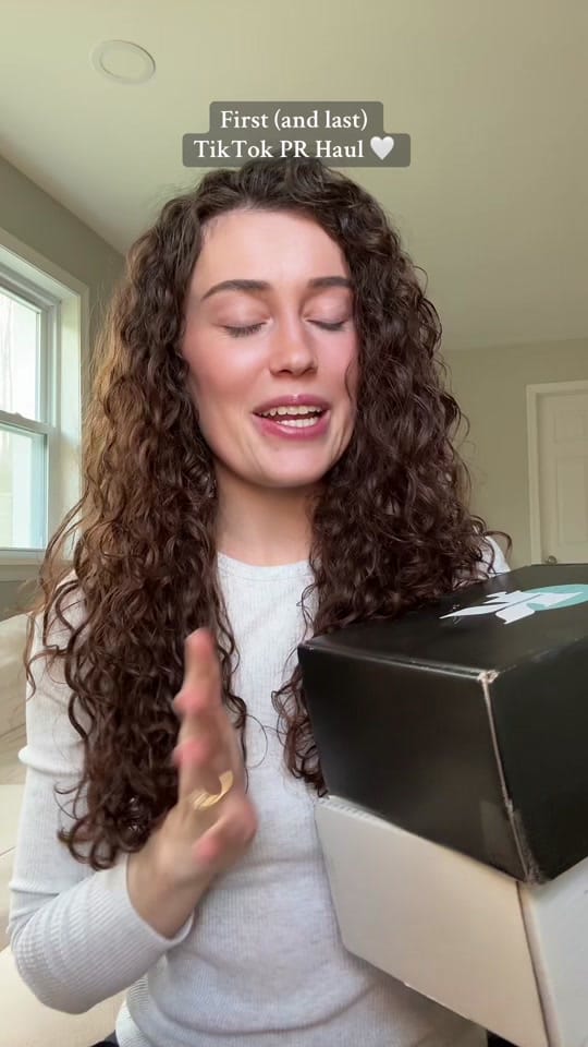 Post 7 by Lauren McCarthy on TikTok (video)