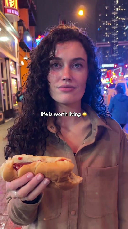 Post 8 by Lauren McCarthy on TikTok (video)
