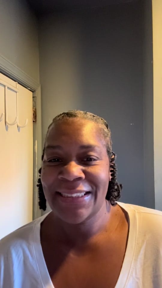 Post 9 by Edna on TikTok (video)