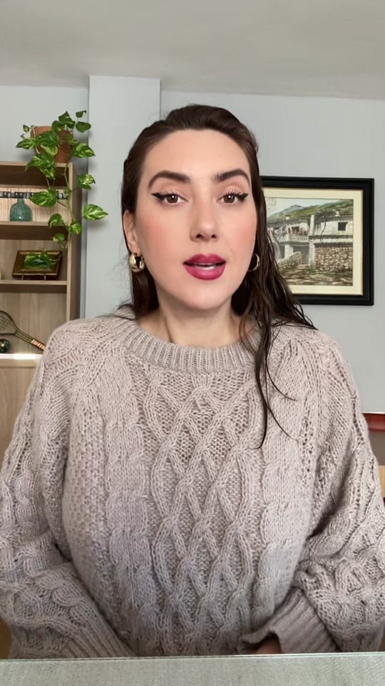 Post 2 by Xenia on TikTok (video)