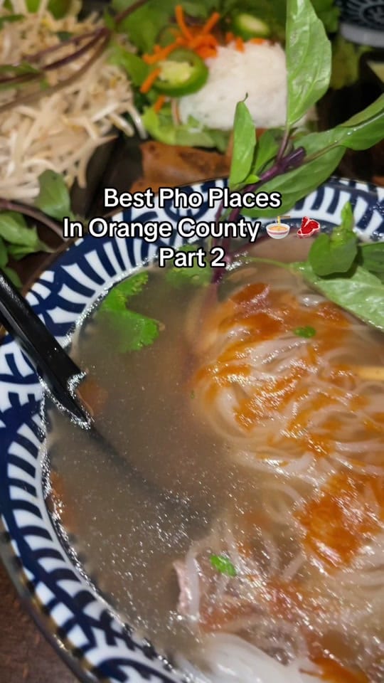Post 3 by Alan Esquivel on TikTok (video)