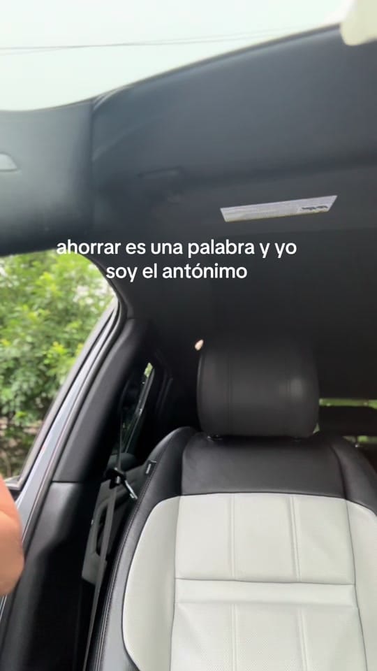 Post 10 by Camila on TikTok (video)