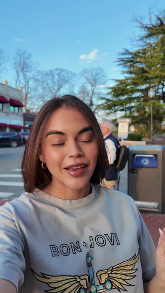 Post 7 by Camila on TikTok (video)