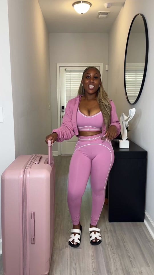 Post 9 by NellyKBeauty on TikTok (video)