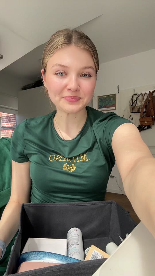 Post 9 by Sarah 🤍 on TikTok (video)
