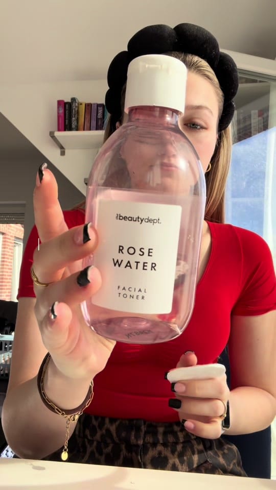 Post 7 by Sarah 🤍 on TikTok (video)