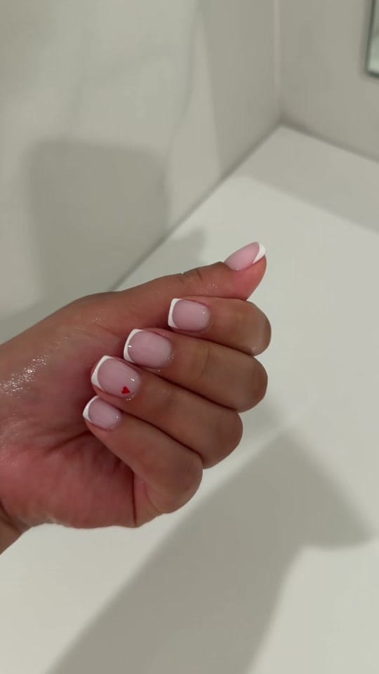 Post 7 by KELLY B on TikTok (video)
