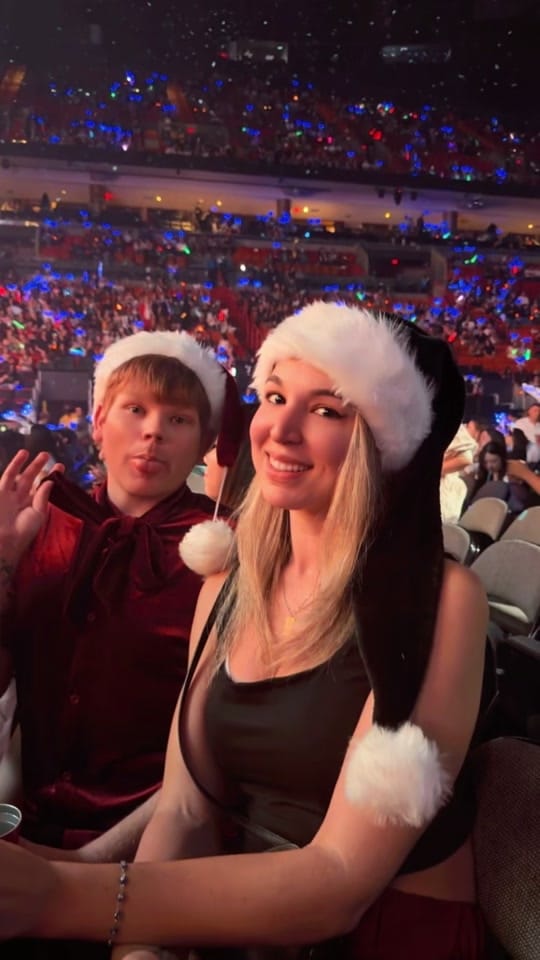 Post 2 by Heyitslead (Taylor’s Version) on TikTok (video)