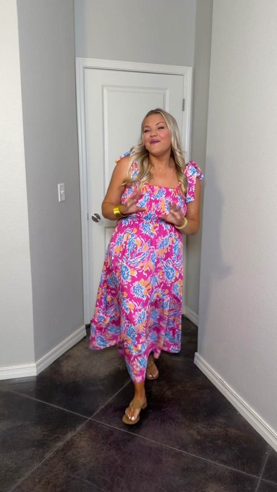 Post 2 by ✨E M I L Y✨ on TikTok (video)
