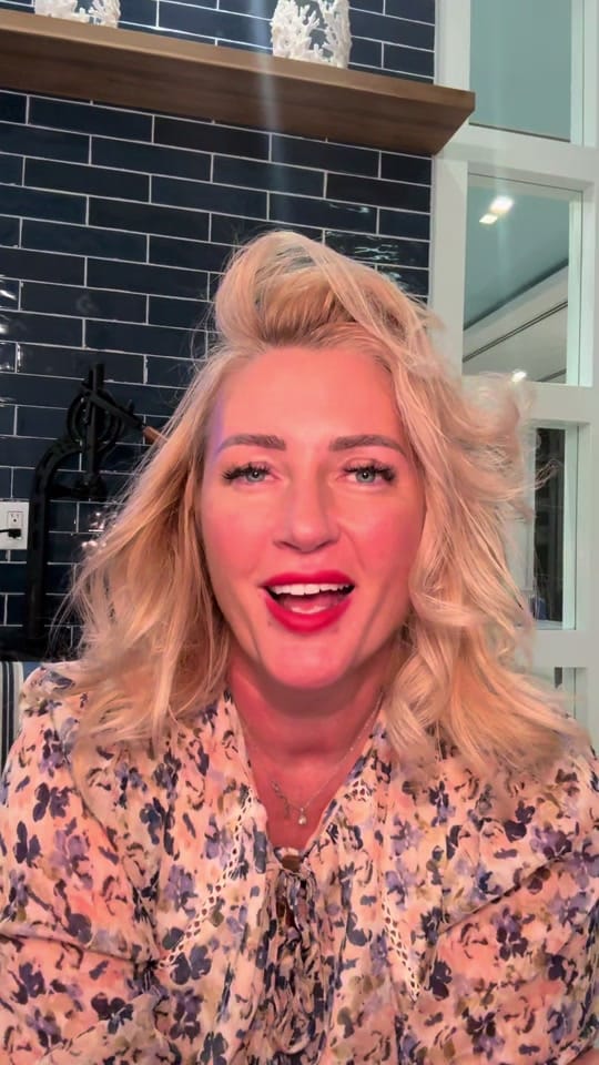 Post 8 by Ilona Nesterova on TikTok (video)