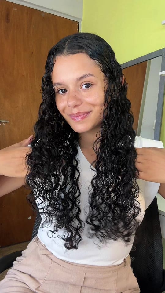 Post 6 by Camila Santos on TikTok (video)