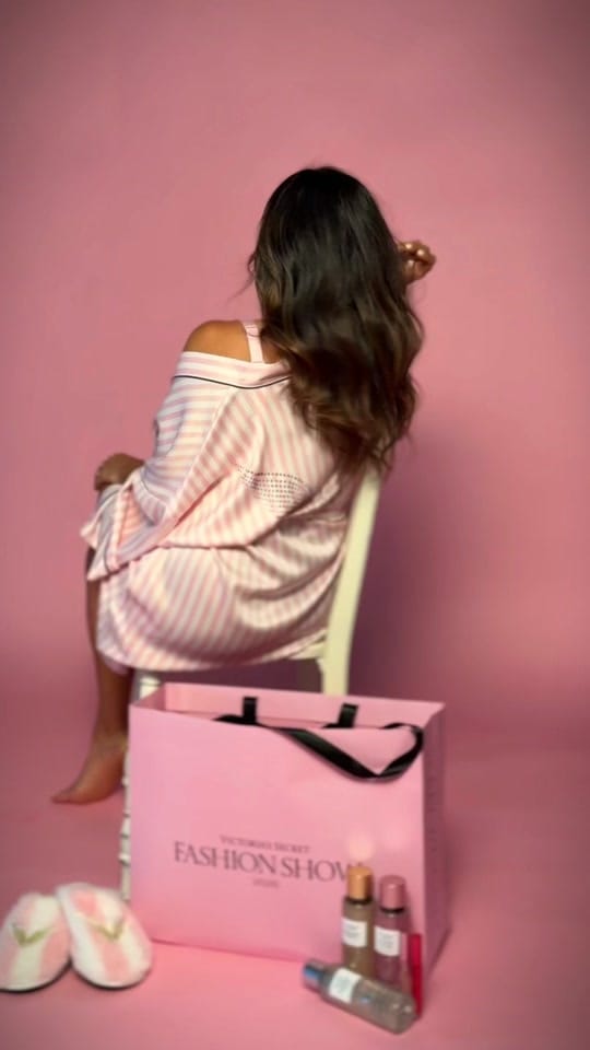 Post 8 by Leyla.and.twins on TikTok (video)