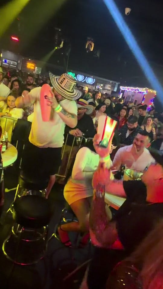 Post 4 by Gabriela Cubero on TikTok (video)