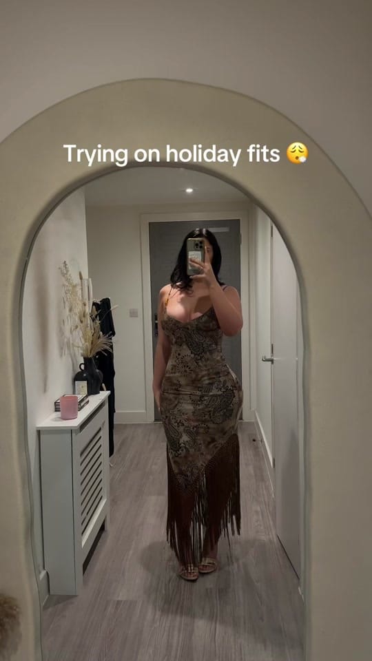 Post 2 by Georgia on TikTok (video)
