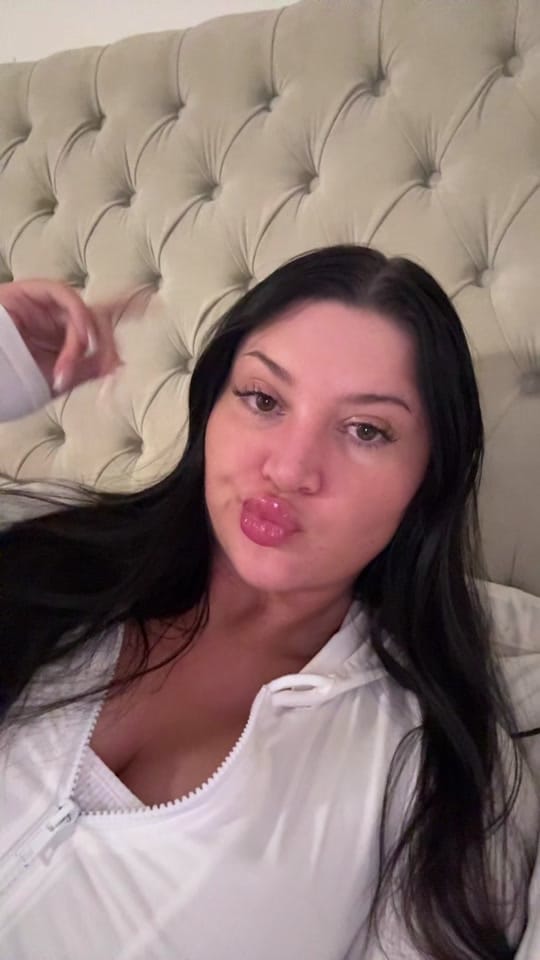 Post 3 by Georgia on TikTok (video)