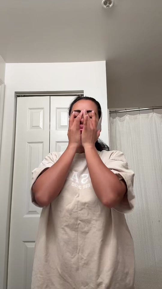 Post 10 by Jessika Kolosovas on TikTok (video)