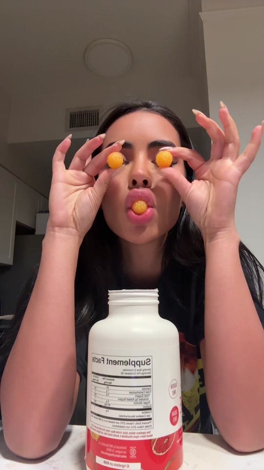 Post 6 by Jessika Kolosovas on TikTok (video)