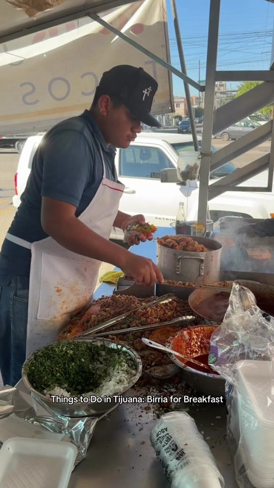 Post 4 by Club Tengo Hambre on TikTok (video)