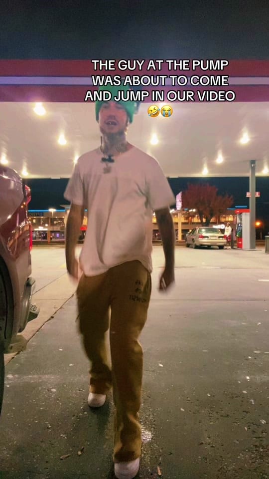 Post 9 by @1whitechocolate2x on TikTok (video)