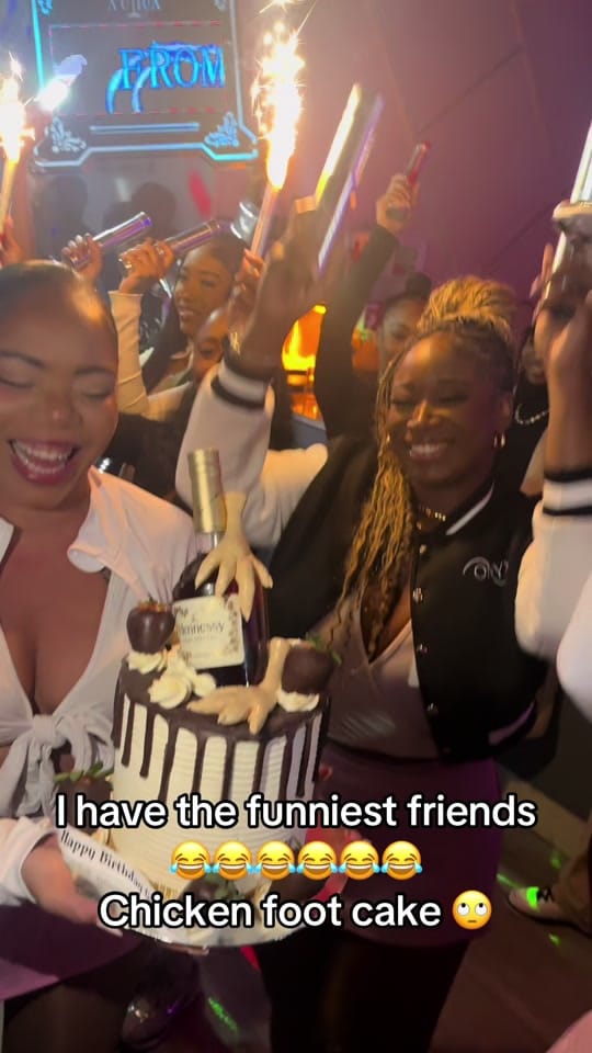 Post 4 by Gyalis in paris on TikTok (video)