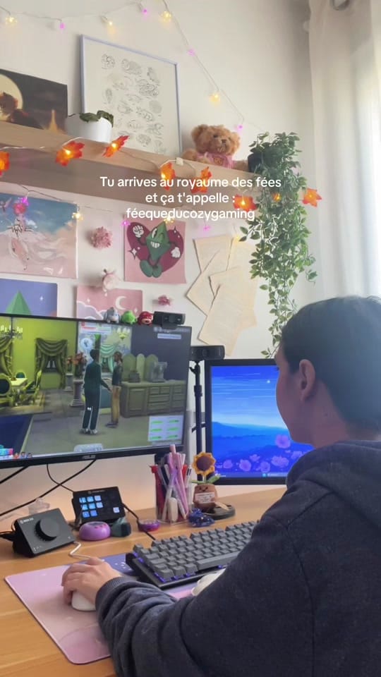 Post 8 by MathyMoon | Cozy girl ♡ on TikTok (video)