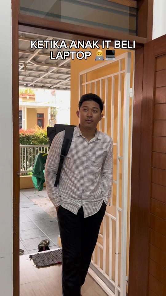 Post 10 by Luxury Laptop on TikTok (video)