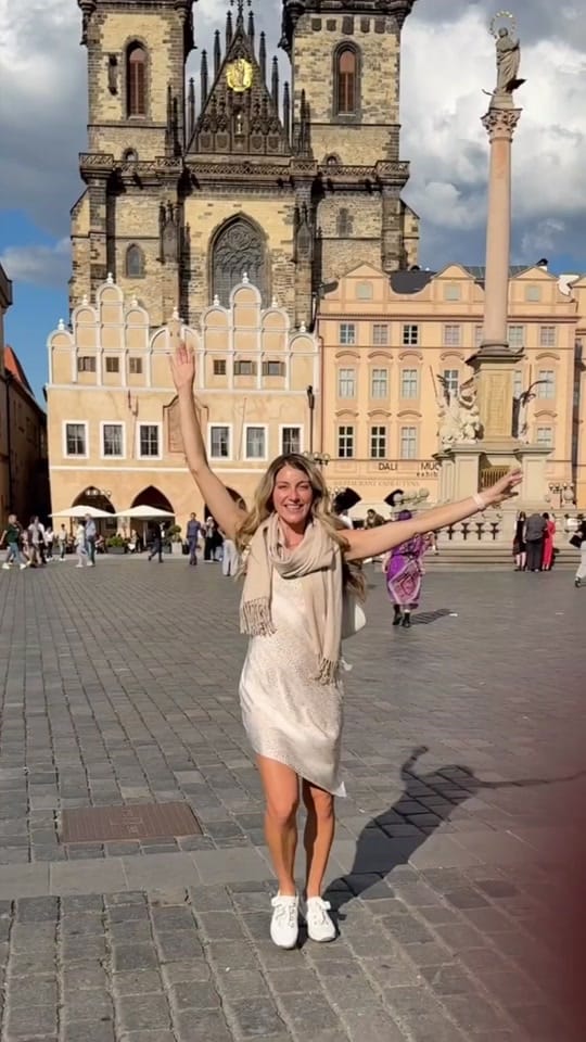 Post 3 by Elizabeth Thompson on TikTok (video)