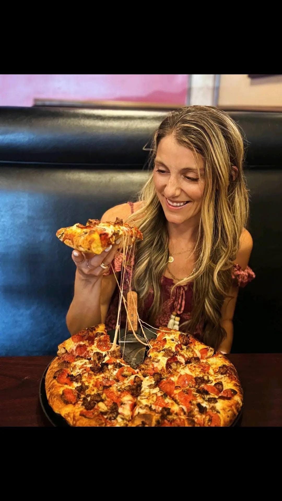Post 6 by Elizabeth Thompson on TikTok (video)