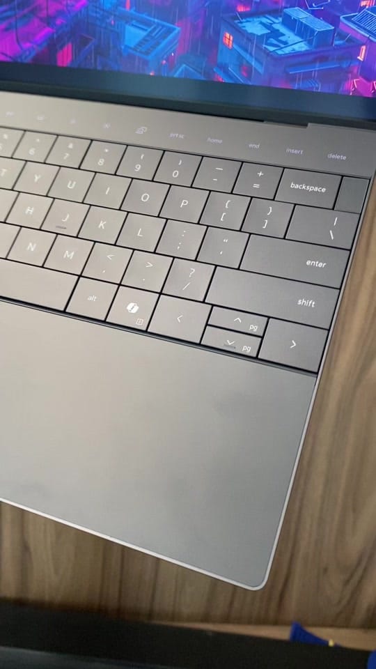 Post 1 by Laptop Trung Hoàng on TikTok (video)