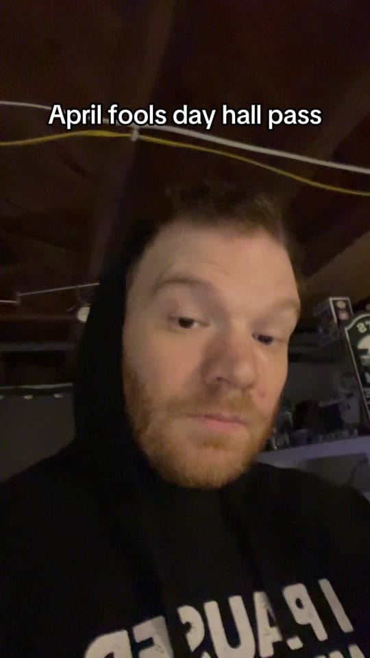 Post 6 by GiantDoodies on TikTok (video)